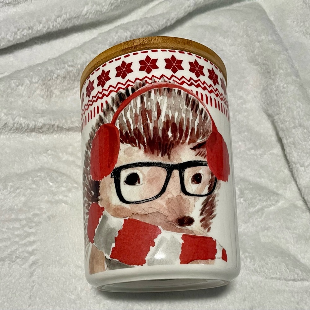 Ciroa Celebrate winter porcelain canister with lid